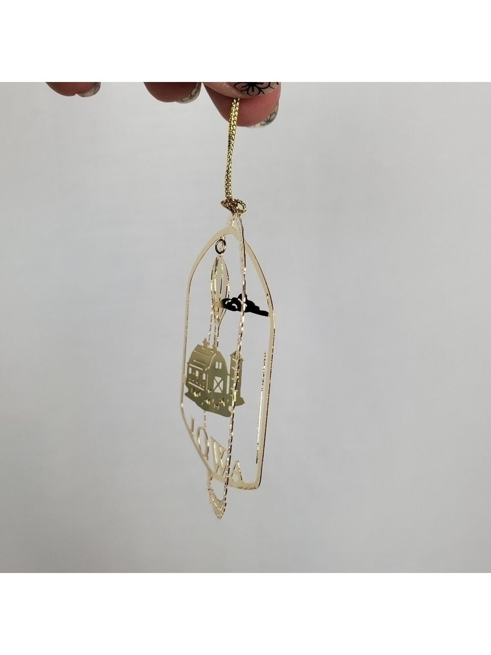 Nation's Treasures 24K gold Iowa Ornament - Picture 7 of 9